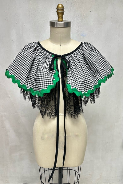 That Fancy REVERSIBLE Ruffled Caplet