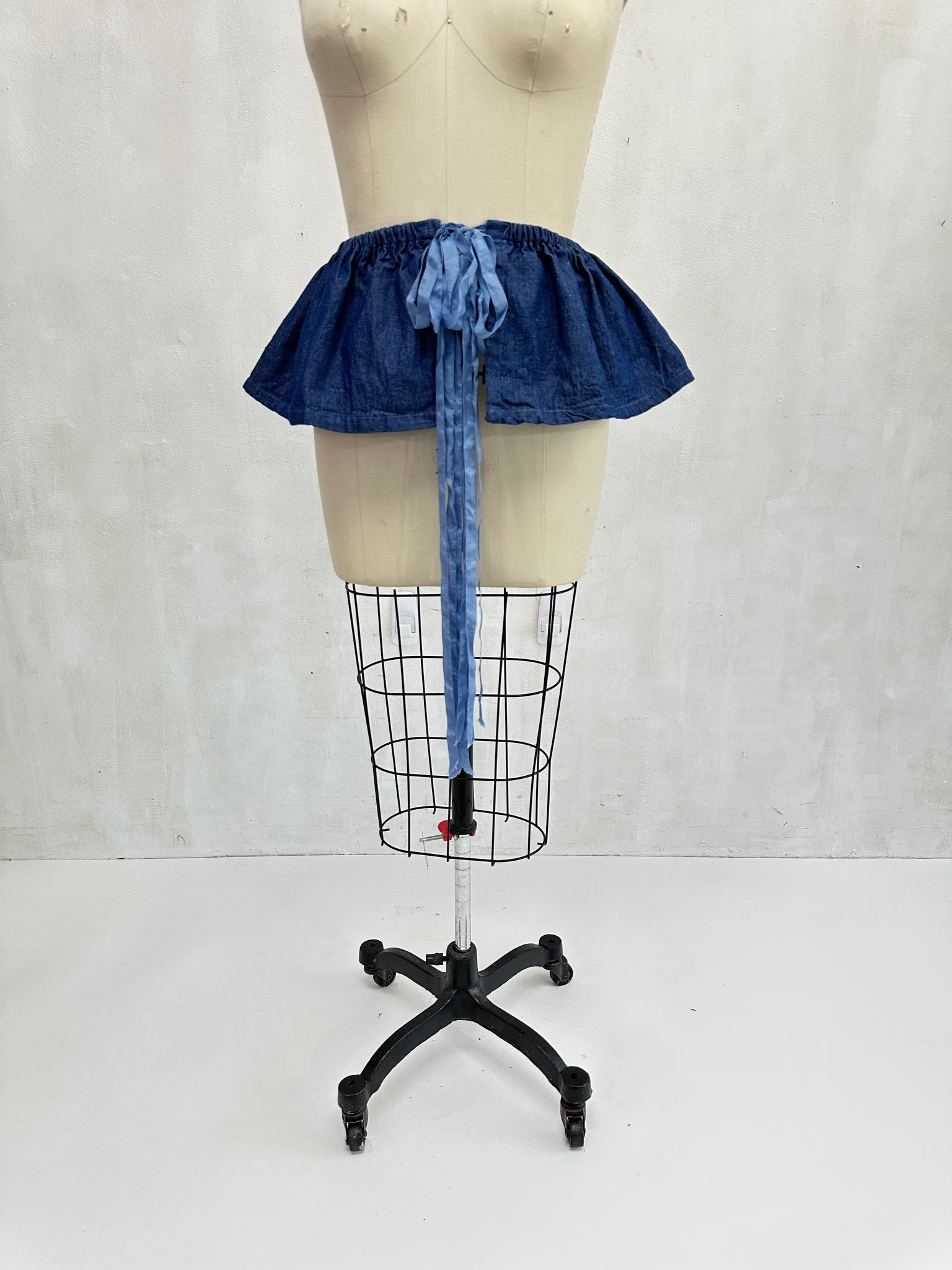 That Ruffled Collar Or...