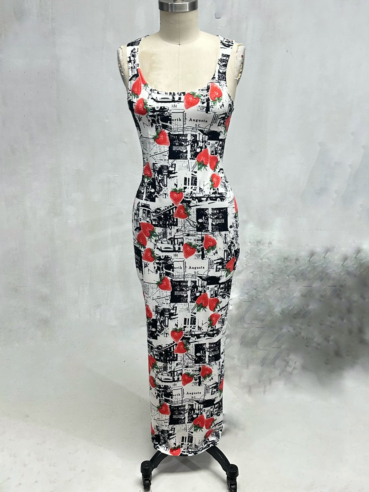 The Strawberry EveryBody Dress