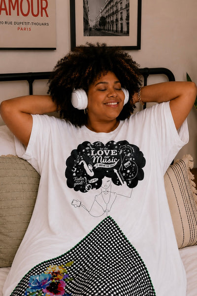 LOLA Love Of Music Sleep or Not Tee