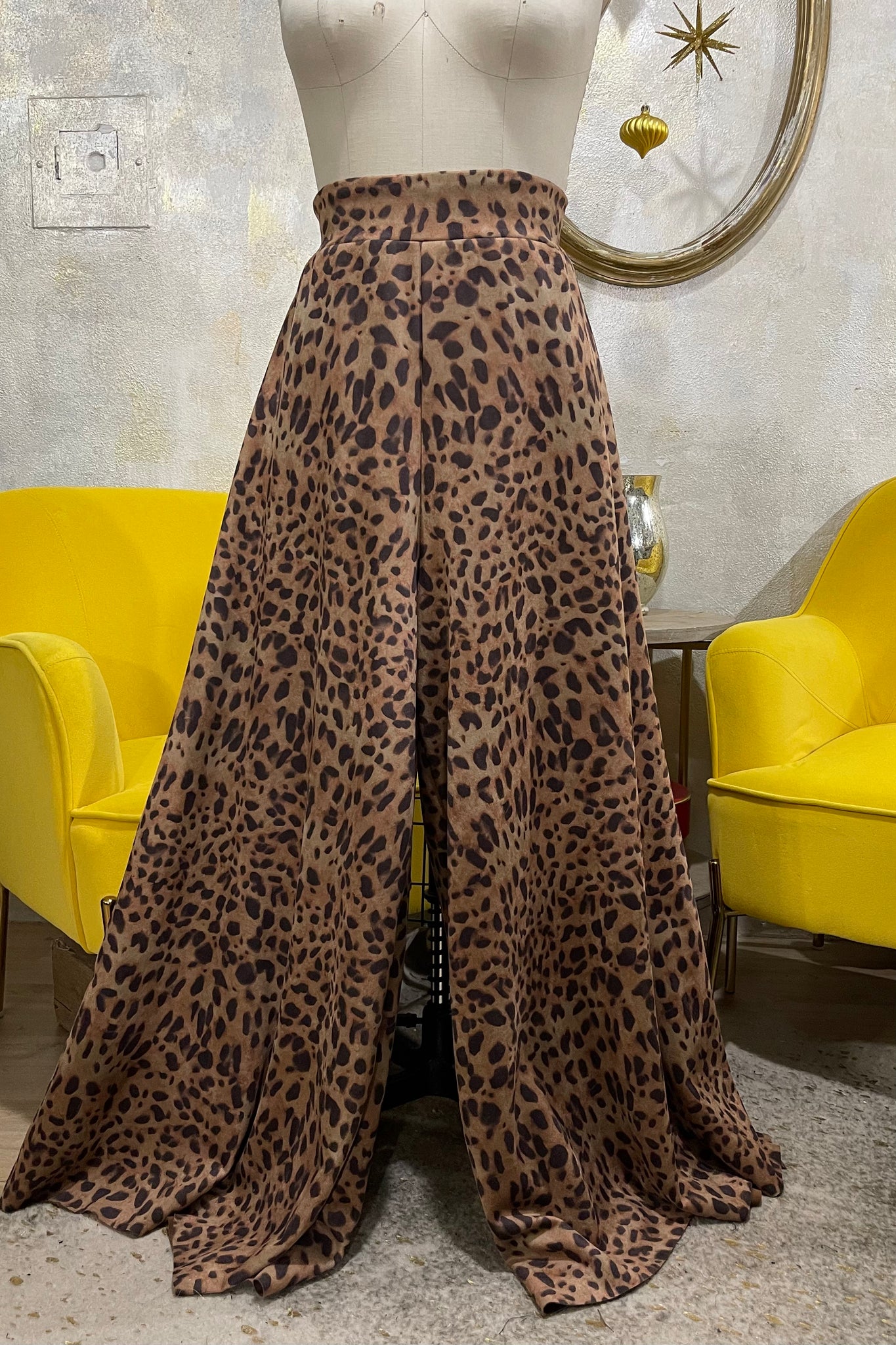 Leg Skirt Archive (Leopard)